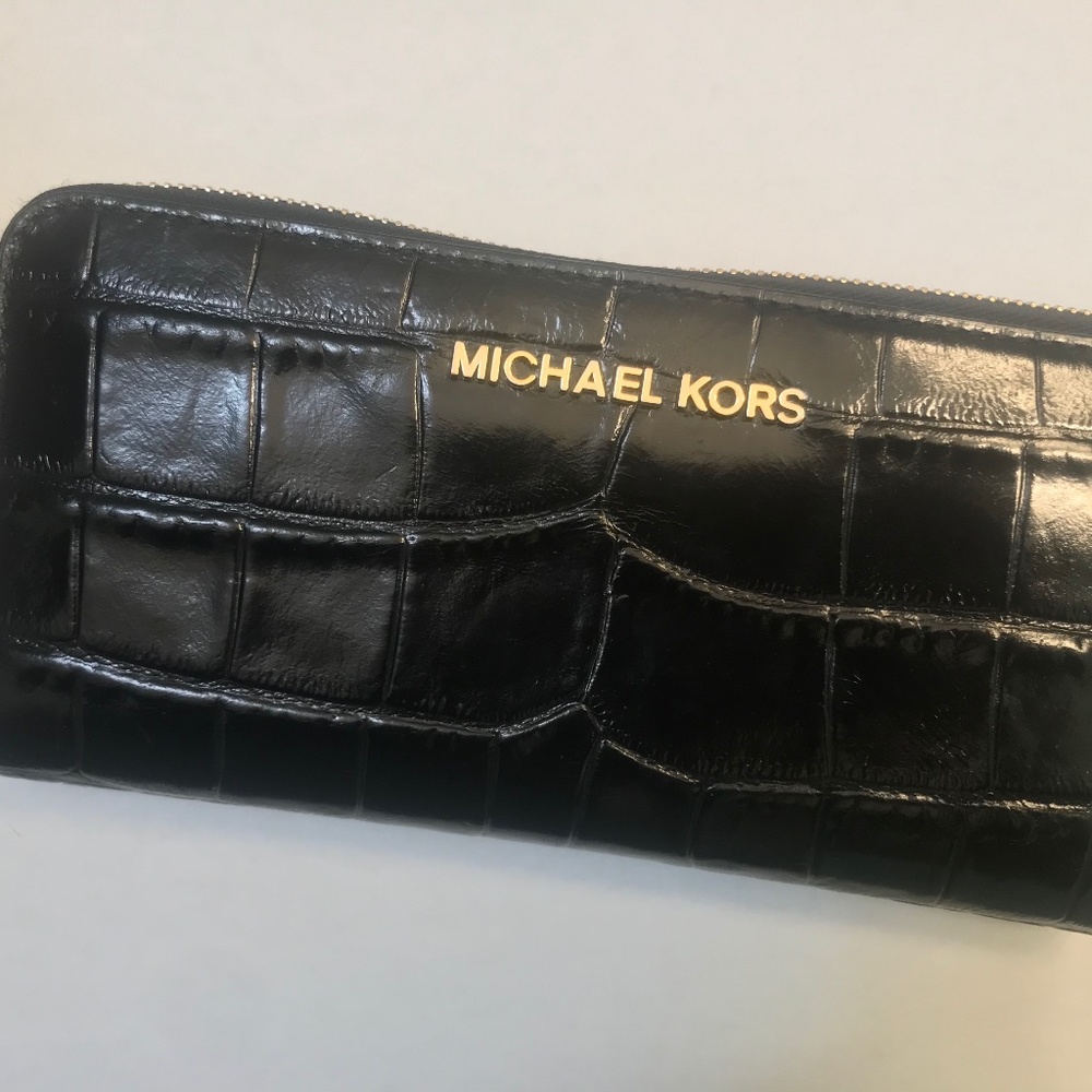Michael Kors Mercer Crocodile-Embossed Wallet
